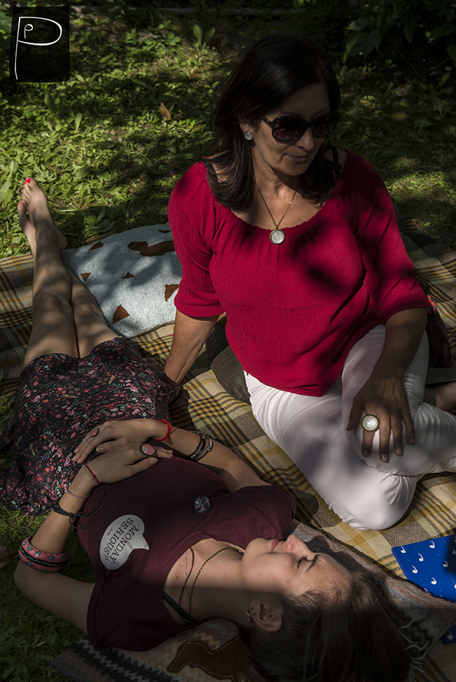 Mother-Daughter Harmony/ Anya-Lánya Harmónia | Punctually Punch Art